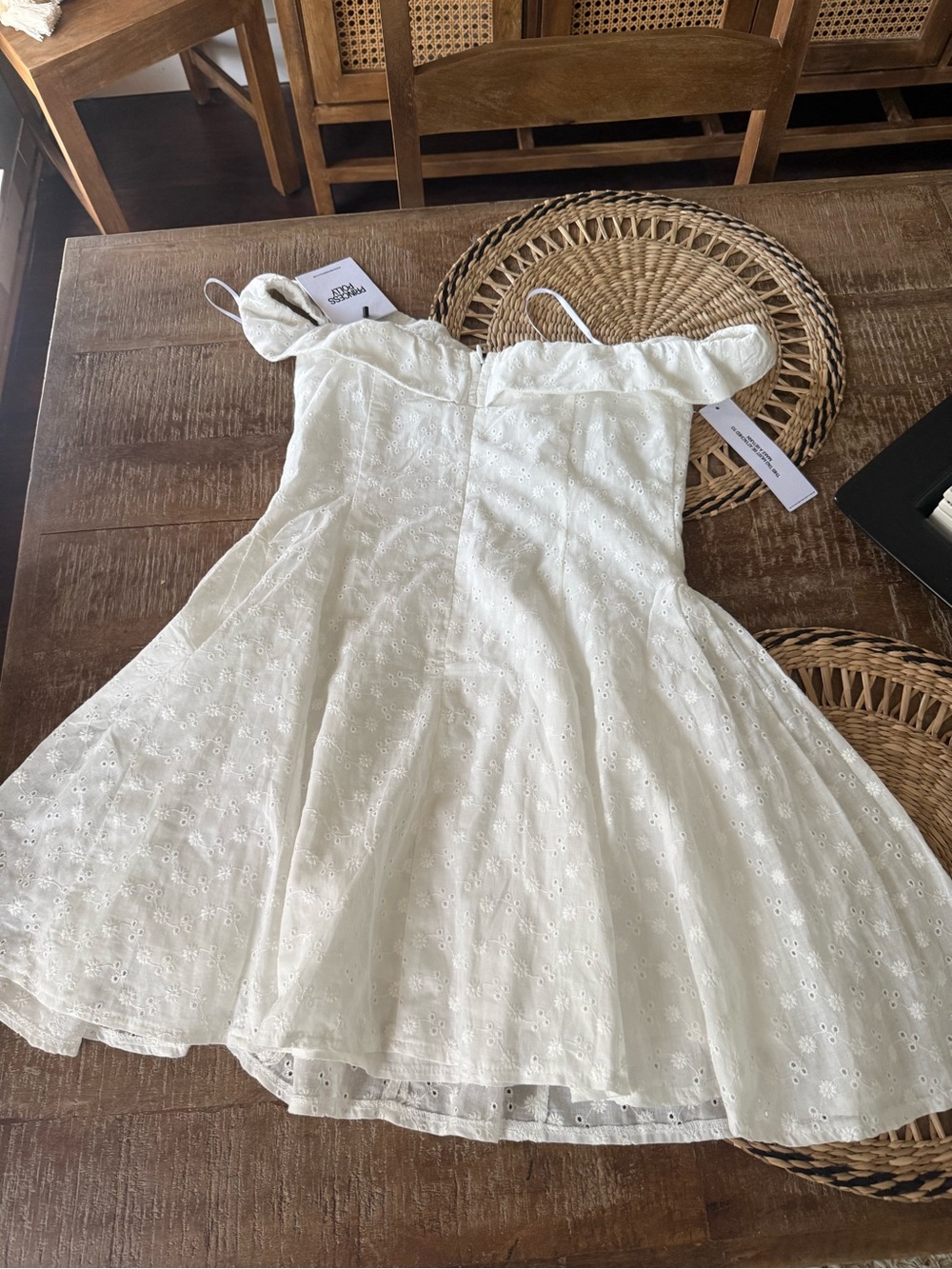 Princess Polly Eyelet Dess size 4